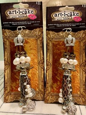 BRAND NEW ART-I-CAKE BY AMY LABBE VICTORIAN GOTHIC STYLE PENDANTS BUNDLE